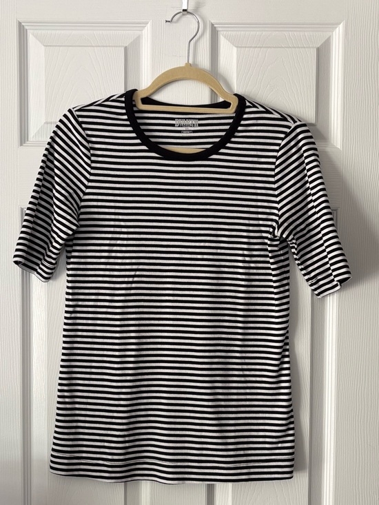 Duluth Trading Co Tops - Duluth Black & White Striped Short Sleeve Crew Tee XS